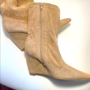 LIKE NEW Women's Tan Nude Ultrasuede Wedge Boots 8.5 literally no wear.